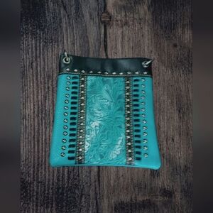 - AMERICAN BLING WESTERN STYLE CROSSBODY BAG